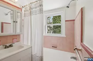 11 Monroe St, Ridgewood, NJ 07450 - Photo 22