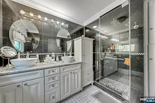 379 W Shore Dr, Wyckoff Township, NJ 07481 - Photo 20