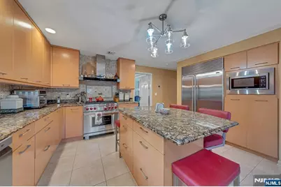 379 W Shore Drive, Wyckoff Township, NJ 07481 - Photo 16