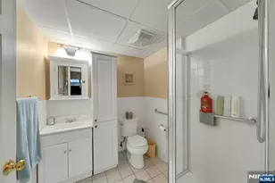 379 W Shore Dr, Wyckoff Township, NJ 07481 - Photo 30