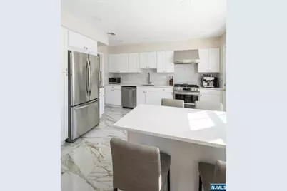 346 Alan Drive, Paramus, NJ 07652 - Photo 18