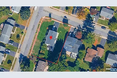 346 Alan Drive, Paramus, NJ 07652 - Photo 2