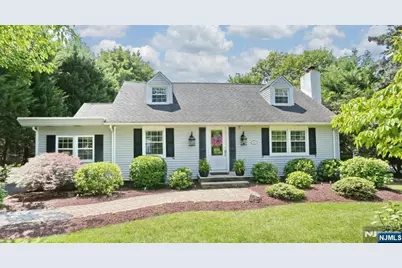 853 Maple Avenue, Glen Rock, NJ 07452 - Photo 1