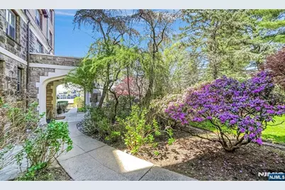 100 Palisade Avenue A22 #A22, Englewood, NJ 07631 - Photo 12