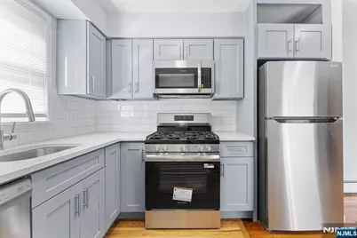 299 High Street 2 #2, North Arlington, NJ 07031 - Photo 4