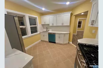 5 Chapman Street, Bloomfield, NJ 07003 - Photo 2