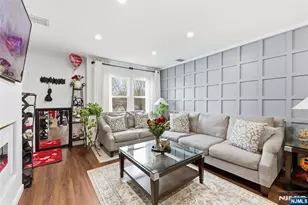 235 Dakota 10, Paterson, NJ 07503 - Photo 2