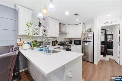 235 Dakota 10 #10, Paterson, NJ 07503 - Photo 10