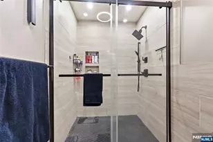 235 Dakota 10, Paterson, NJ 07503 - Photo 12