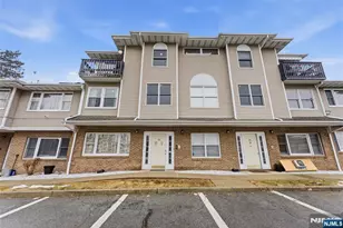 235 Dakota 10, Paterson, NJ 07503 - Photo 18