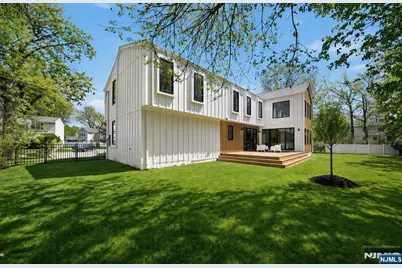 23 Cherry Court, Cresskill, NJ 07626 - Photo 4
