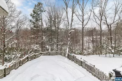 87 Fairlawn, West Milford, NJ 07421 - Photo 24