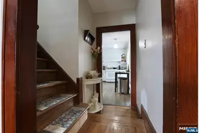 24 Hewitt Avenue, Belleville, NJ 07109 - Photo 10