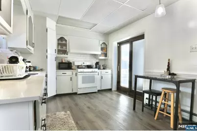 24 Hewitt Avenue, Belleville, NJ 07109 - Photo 12