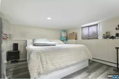 24 Hewitt Avenue, Belleville, NJ 07109 - Photo 18