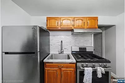 458 Fairview Avenue, Orange, NJ 07050 - Photo 24