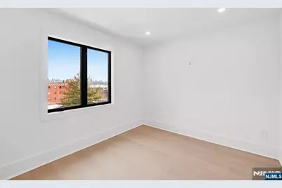 25 Garden Place A #A, Edgewater, NJ 07020 - Photo 32