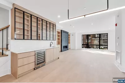 25 Garden Place A #A, Edgewater, NJ 07020 - Photo 10