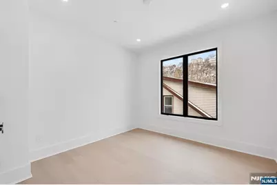 25 Garden Place A #A, Edgewater, NJ 07020 - Photo 24