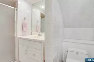 16 Argyle Pl 1, Kearny, NJ 07032 - Photo 12