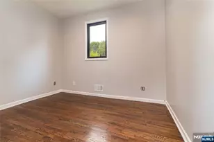 21 Dodd St, East Orange, NJ 07017 - Photo 8