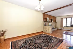 110 Lakeshore Dr, Oakland, NJ 07436 - Photo 10