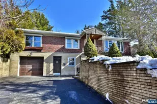 110 Lakeshore Dr, Oakland, NJ 07436 - Photo 22