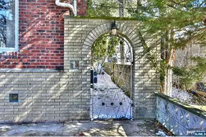 110 Lakeshore Drive, Oakland, NJ 07436 - Photo 6