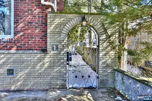 110 Lakeshore Dr, Oakland, NJ 07436 - Photo 6