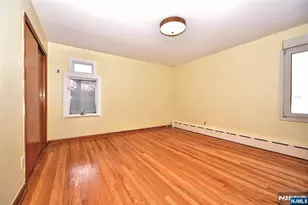 110 Lakeshore Dr, Oakland, NJ 07436 - Photo 14