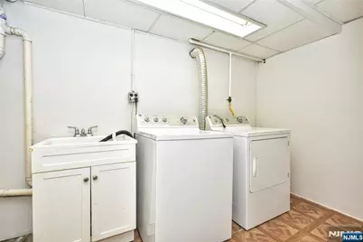 110 Lakeshore Drive, Oakland, NJ 07436 - Photo 32