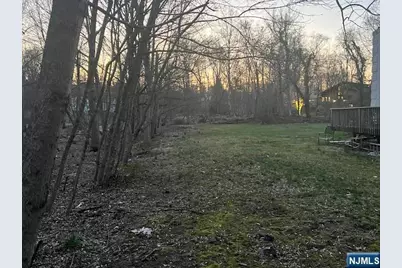 18 Lake Road, Upper Saddle River, NJ 07458 - Photo 10