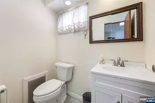 15 Garden St, Bergenfield, NJ 07621 - Photo 14