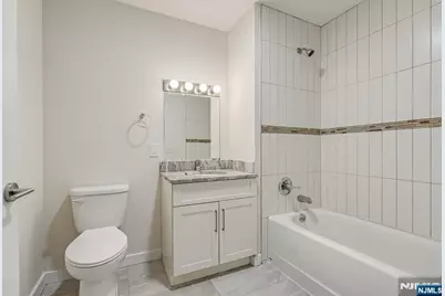 424 Whiton Street 304 #304, Jersey City, NJ 07304 - Photo 8