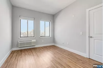 424 Whiton Street 304 #304, Jersey City, NJ 07304 - Photo 4