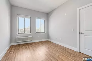 424 Whiton Street 304, Jersey City, NJ 07304 - Photo 4