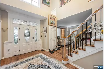 134 Arthur Court, Mahwah, NJ 07430 - Photo 4