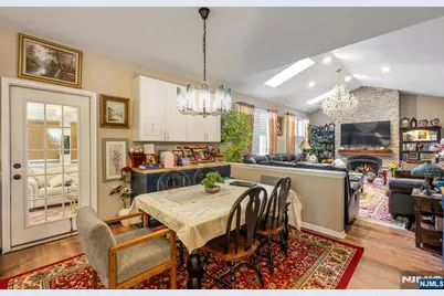 134 Arthur Court, Mahwah, NJ 07430 - Photo 10