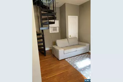 252 Degraw Avenue, Teaneck Township, NJ 07666 - Photo 2