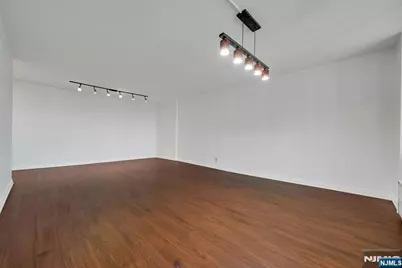 300 Winston Drive 919 #919, Cliffside Park, NJ 07010 - Photo 8