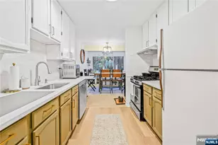 2213 Hilltop Rd, Mahwah, NJ 07430 - Photo 6