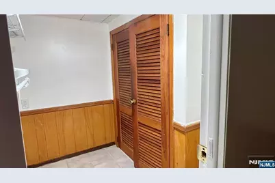 228 Philip Avenue, Elmwood Park, NJ 07407 - Photo 20