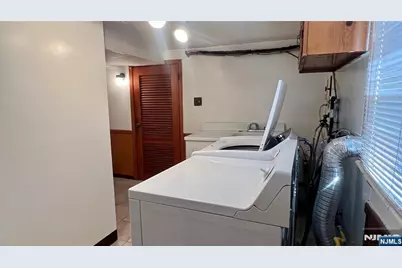 228 Philip Avenue, Elmwood Park, NJ 07407 - Photo 22