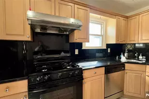 228 Philip Ave, Elmwood Park, NJ 07407 - Photo 6