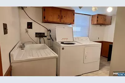 228 Philip Avenue, Elmwood Park, NJ 07407 - Photo 18