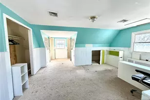 37-27 Hale Pl, Fair Lawn, NJ 07410 - Photo 10