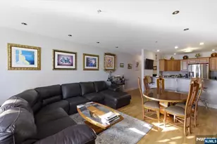 214 The Promenade 214, Edgewater, NJ 07020 - Photo 6