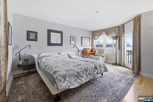 214 The Promenade 214, Edgewater, NJ 07020 - Photo 18