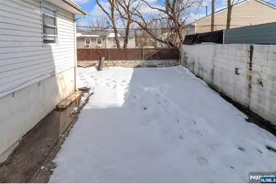 183 6th Street 181 #181, Newark, NJ 07107 - Photo 2