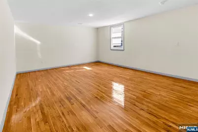 183 6th Street 181 #181, Newark, NJ 07107 - Photo 18